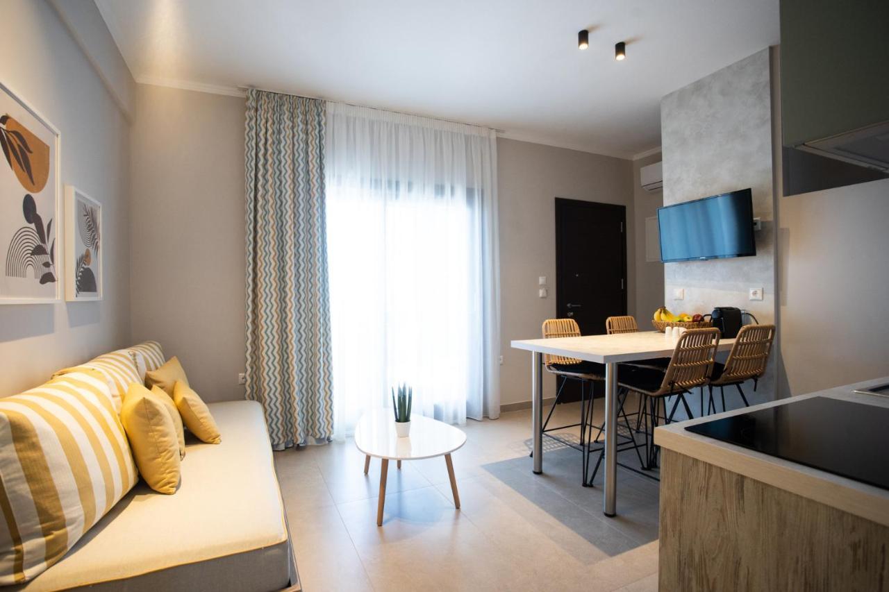 Marineiko Luxury Apartments Ierissos Exterior photo