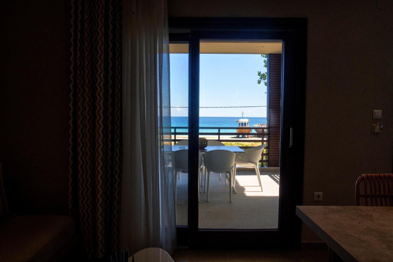 Marineiko Luxury Apartments Ierissos Exterior photo