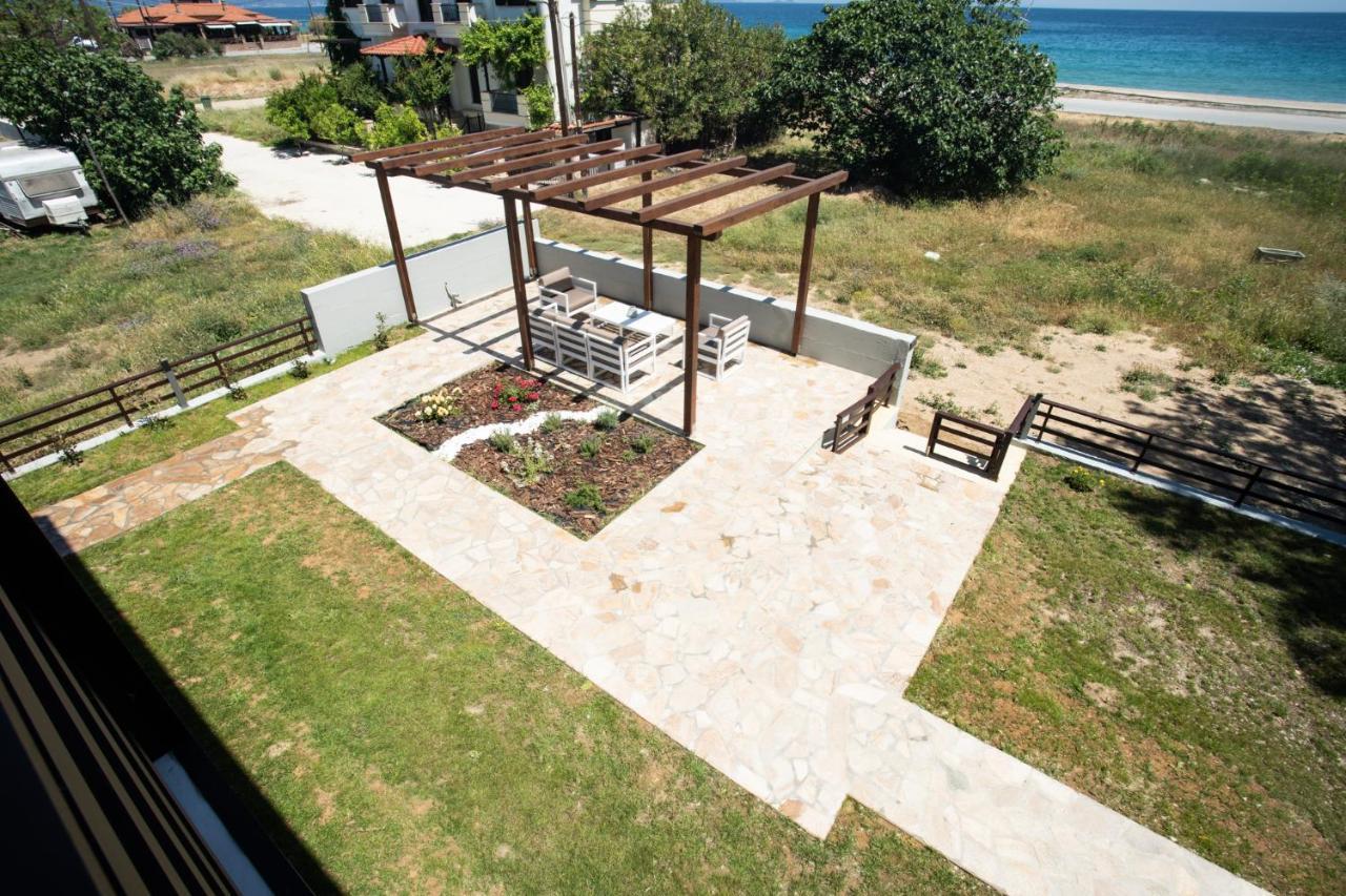 Marineiko Luxury Apartments Ierissos Exterior photo