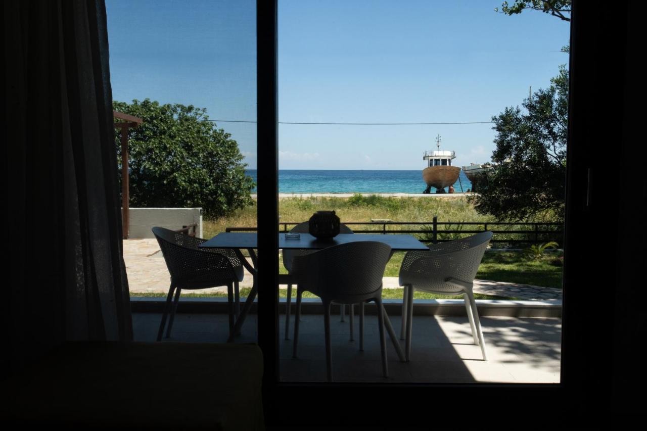 Marineiko Luxury Apartments Ierissos Exterior photo