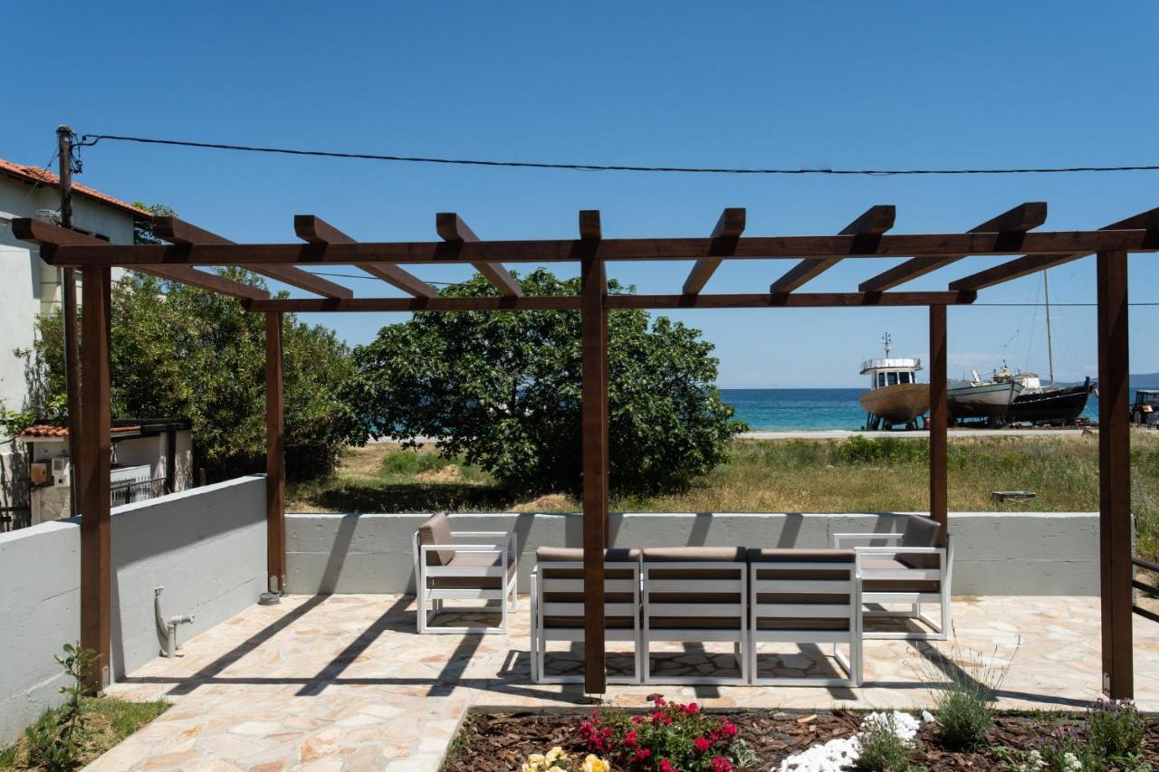 Marineiko Luxury Apartments Ierissos Exterior photo